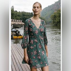 🌸 Madewell Green Floral V-Neck Mini Dress